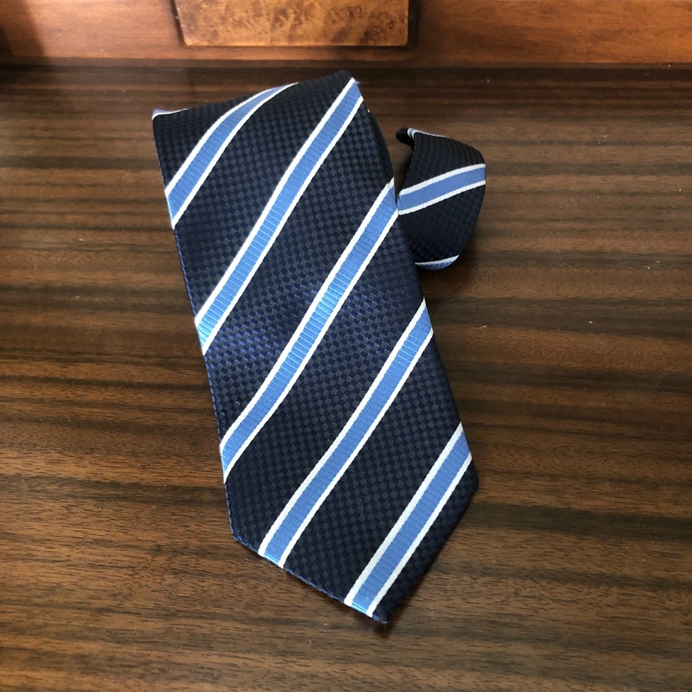 NWOT Jacob Alexander classic navy & light blue men’s tie